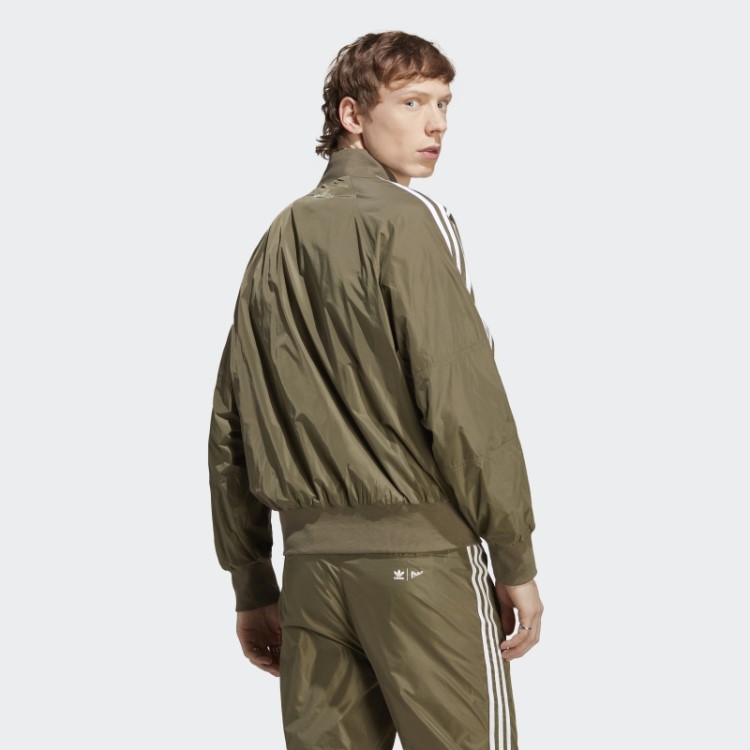 Top Verde Oliva Adicolor Parley Adidas