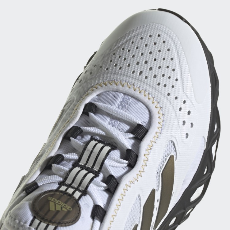 Tênis Adidas Web Boost Dourado Metálico