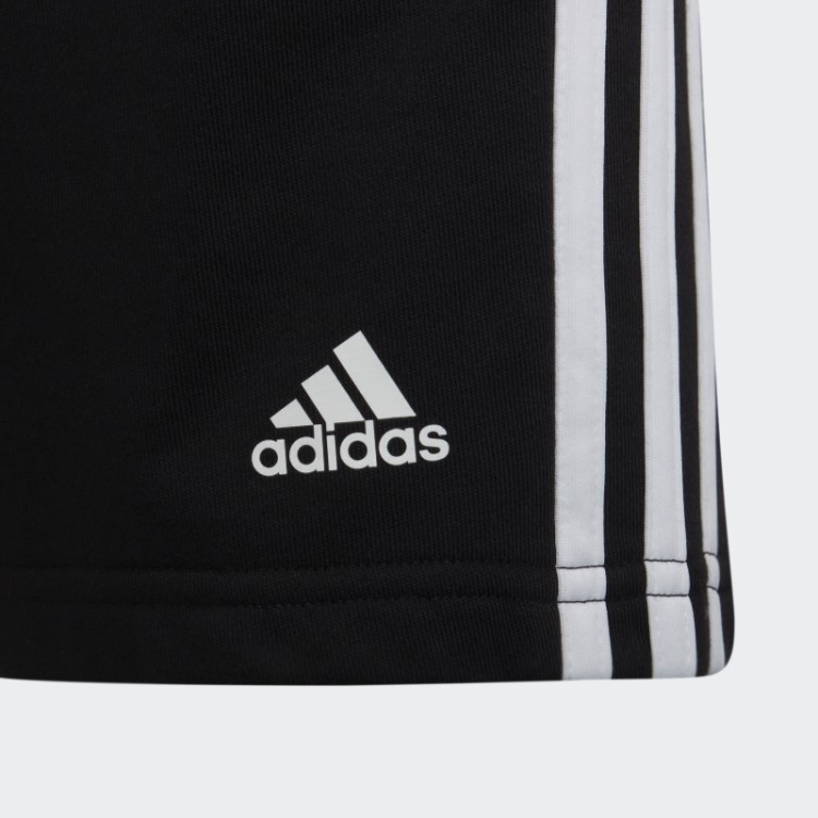 Bermuda Branca Com As Três Listras Adidas Essentials