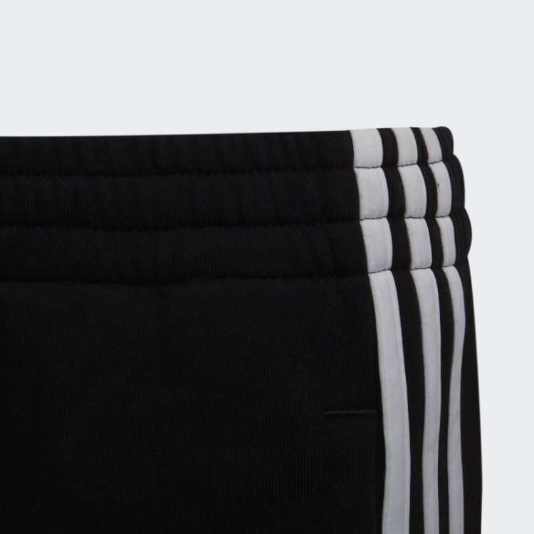 Bermuda Branca Com As Três Listras Adidas Essentials