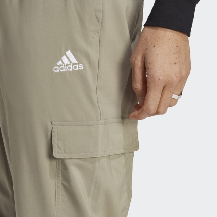 Calça Cargo Até O Tornozelo Com Estampa De Logo Pequena Silver Pebble Essentials Adidas