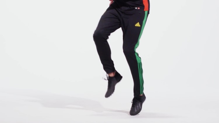 Calça Preta Adidas Tiro X Lego Fashion