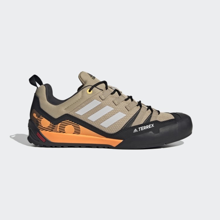 Tênis Adidas Beige Tone Terrex Swift Solo Abordagem