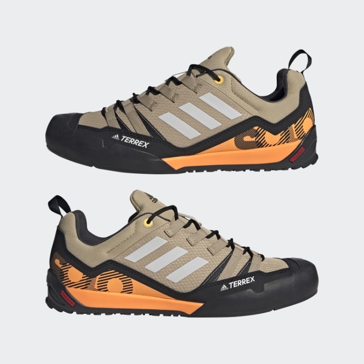 Tênis Adidas Beige Tone Terrex Swift Solo Abordagem