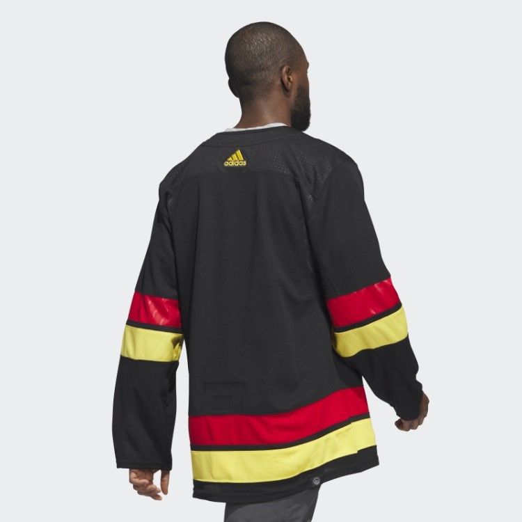 Camisa Preta Canucks Terceira Autêntica Adidas