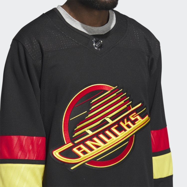 Camisa Preta Canucks Terceira Autêntica Adidas