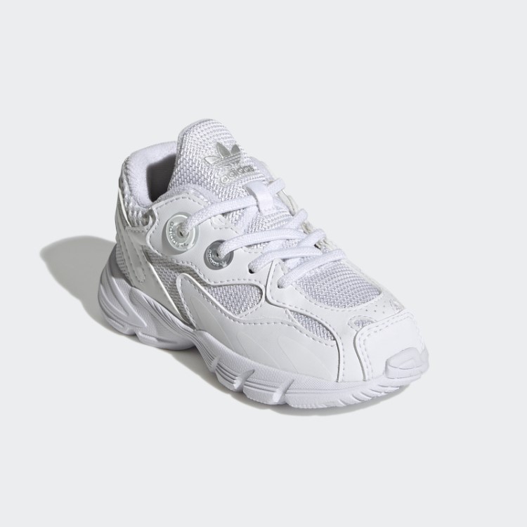 Sapatos Adidas Astir Prata