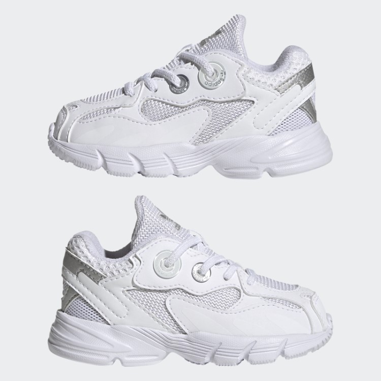 Sapatos Adidas Astir Prata