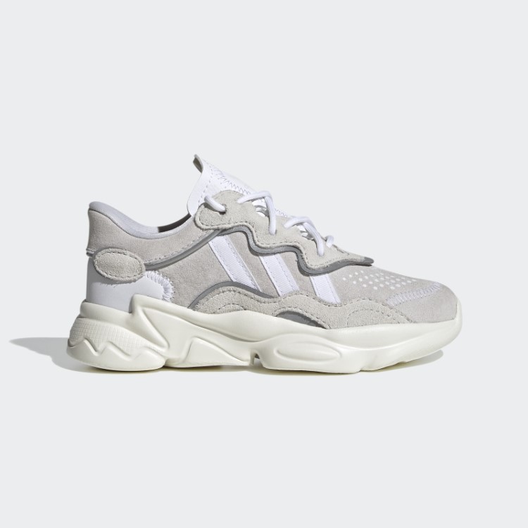 Elegantes Sapatos Brancos Adidas Ozweego