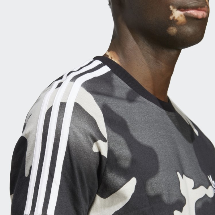Camiseta Com Estampa Camuflada Preta Adidas