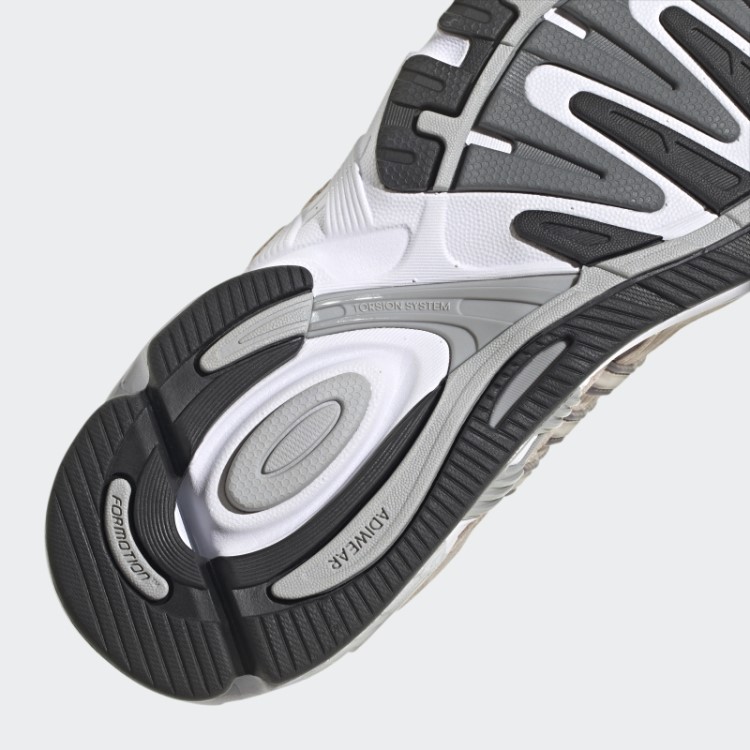 Tênis Adidas Taupe Response Cl
