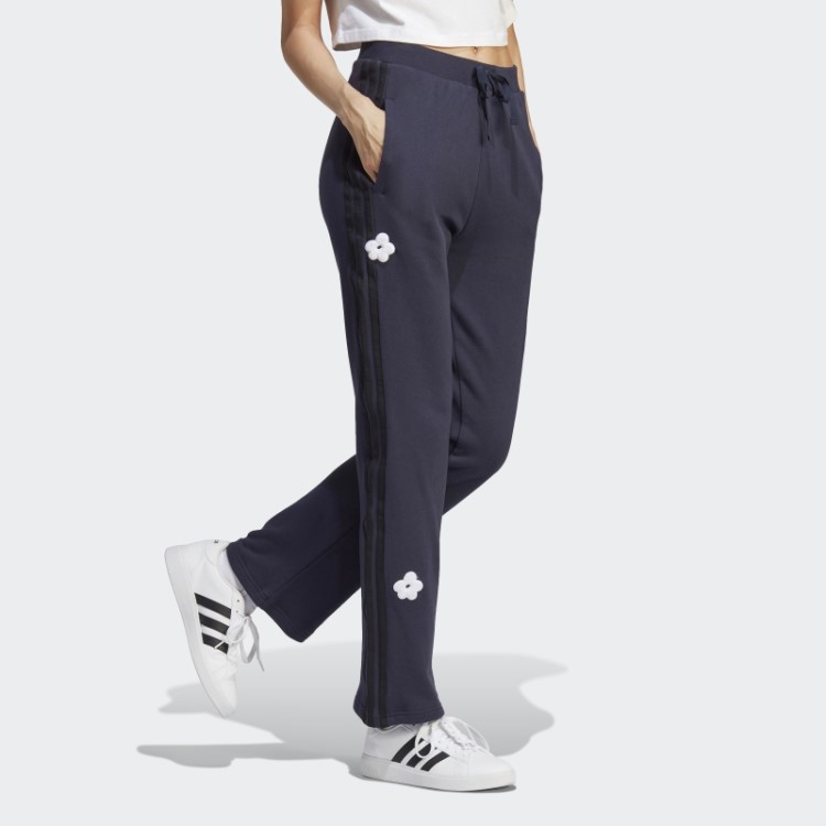 Calça Jogger Com As Três Listras Adidas E Cintura Alta Com Aplicação De Flores Em Chenille