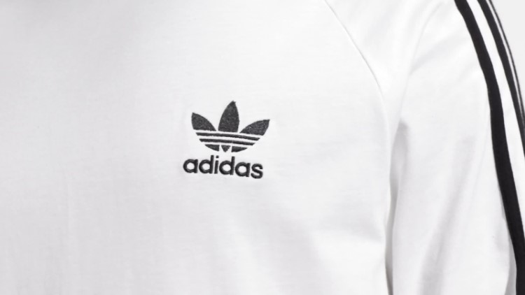 Blusa Adidas Adicolor Classics Branca Manga Longa Com As Três Listras