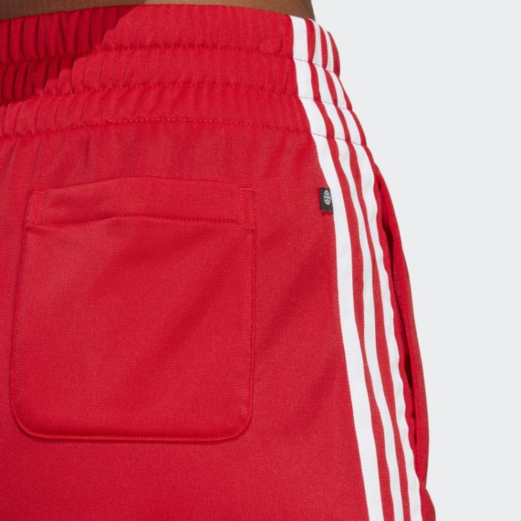 Bermuda Vermelha Com As Três Listras Adidas