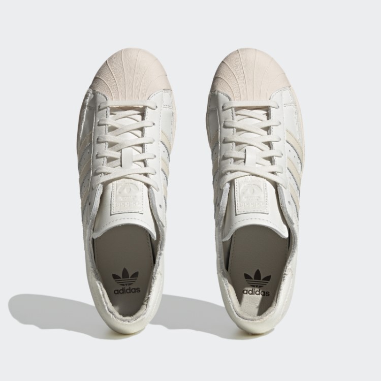 Sapatos Brancos Adidas Superstar 82 Moda