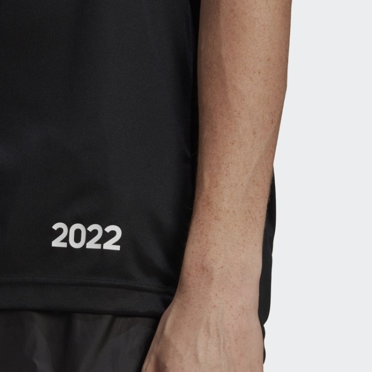 Camiseta Adidas Black Graphics Common Memory