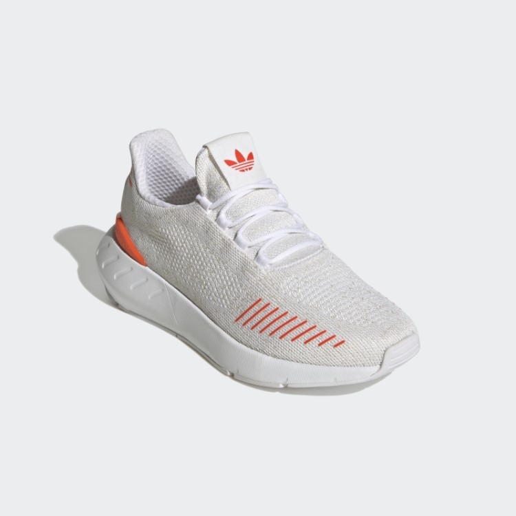 Tênis Adidas Swift Run 22 Laranja