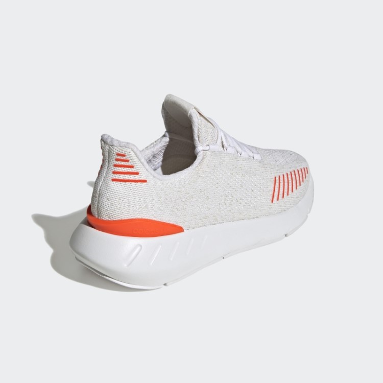 Tênis Adidas Swift Run 22 Laranja