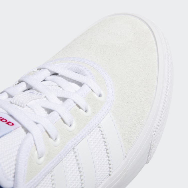 Sapatos Brancos Adidas Adiease