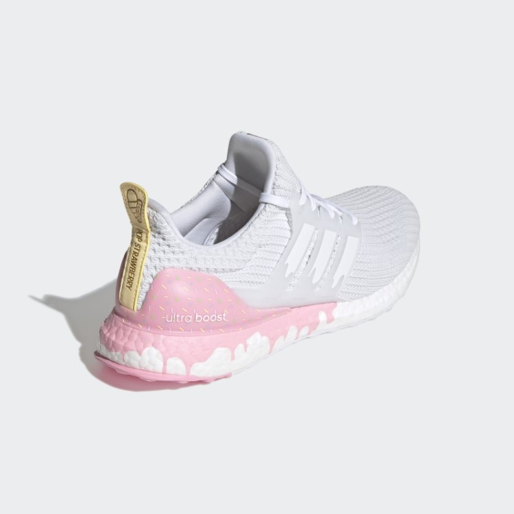 Tênis Branco Adidas Ultraboost Dna