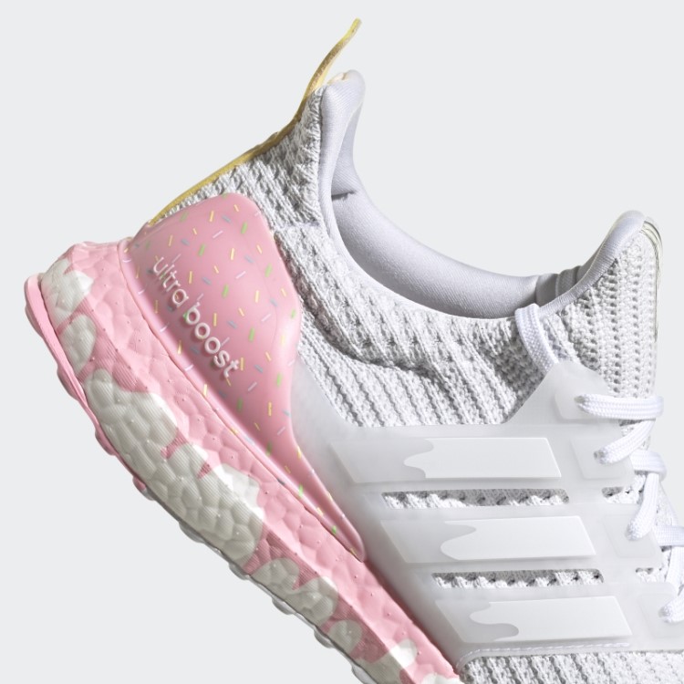 Tênis Branco Adidas Ultraboost Dna