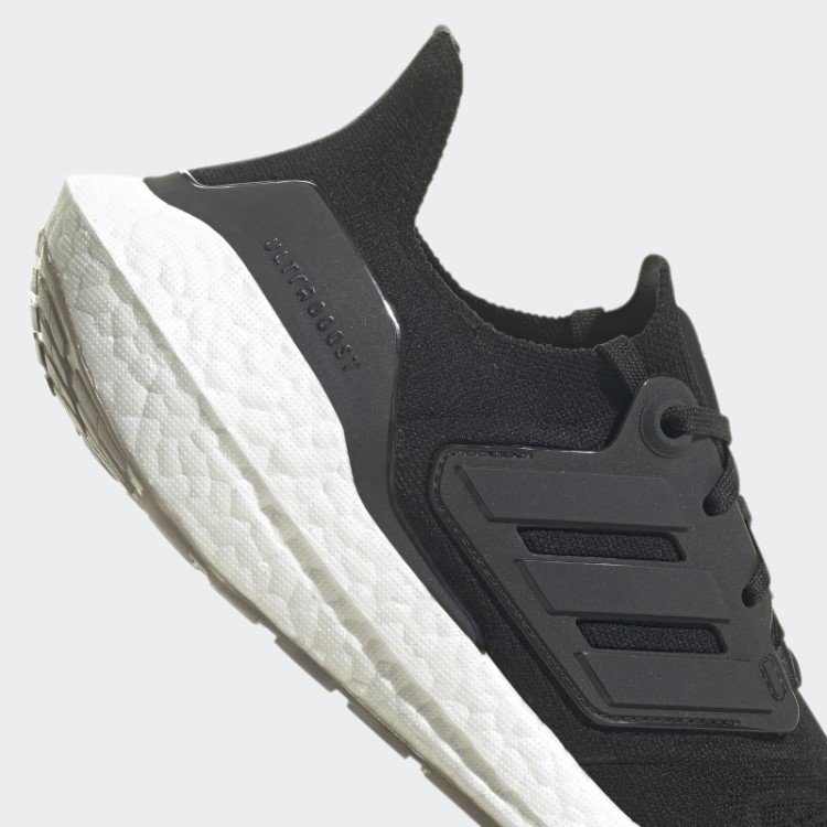 Tênis Adidas Branco Ultraboost 22