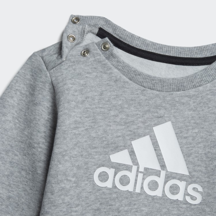 Distintivo Cinza Médio Do Conjunto Sport Jogger Adidas