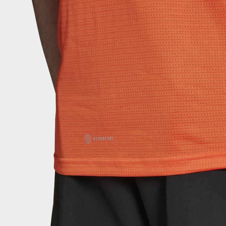 Possui A Camiseta Run Adidas Laranja