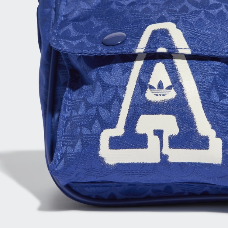 Bolsa Trifólio Azul Vitória Monograma Jacquard Mini Avião Adidas