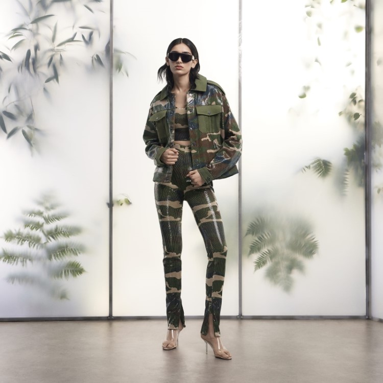Calça Camuflada Adidas Aop