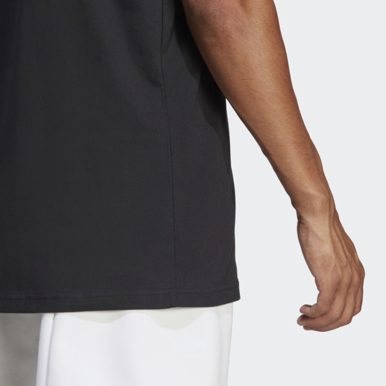 Distintivo De ícones Do Futuro Preto Da Camiseta Esportiva Adidas