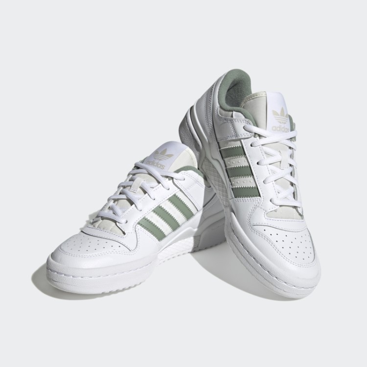 Elegantes Sapatos Brancos Adidas Forum Baixos Clássicos