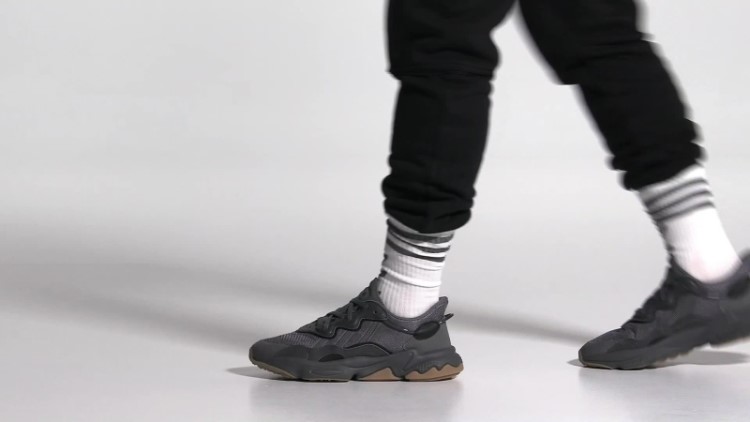 Sapatos Pretos Adidas Ozweego