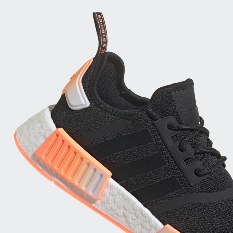 Sapatos Brancos Adidas Nmd-r1 Elegantes