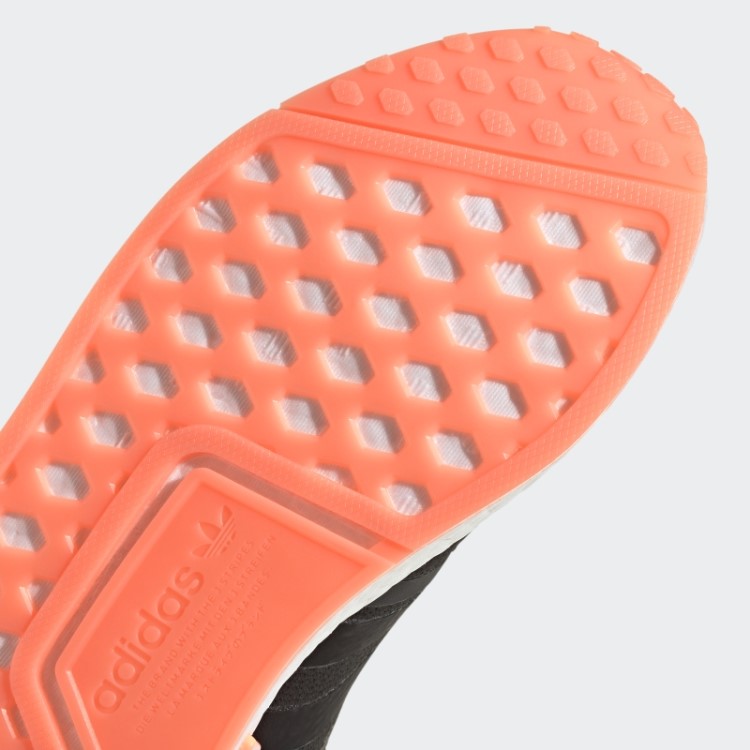 Sapatos Brancos Adidas Nmd-r1 Elegantes