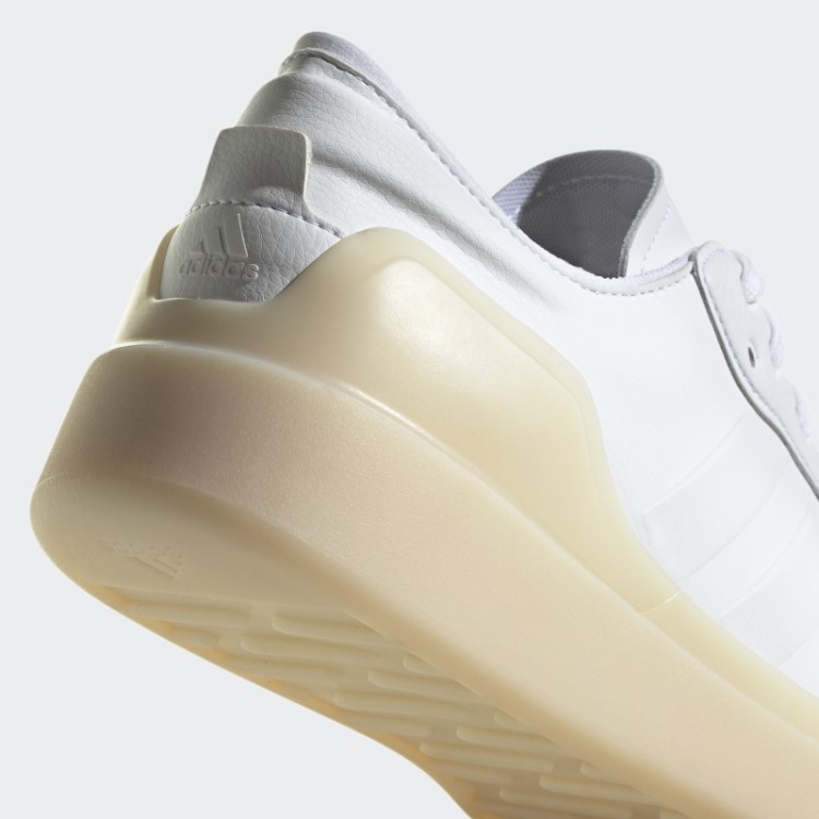 Sapatos Brancos De Renascimento Da Quadra Adidas