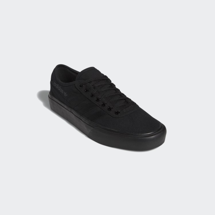 Sapatos Pretos Adidas Delpala
