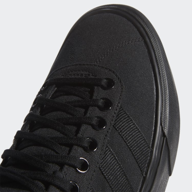 Sapatos Pretos Adidas Delpala