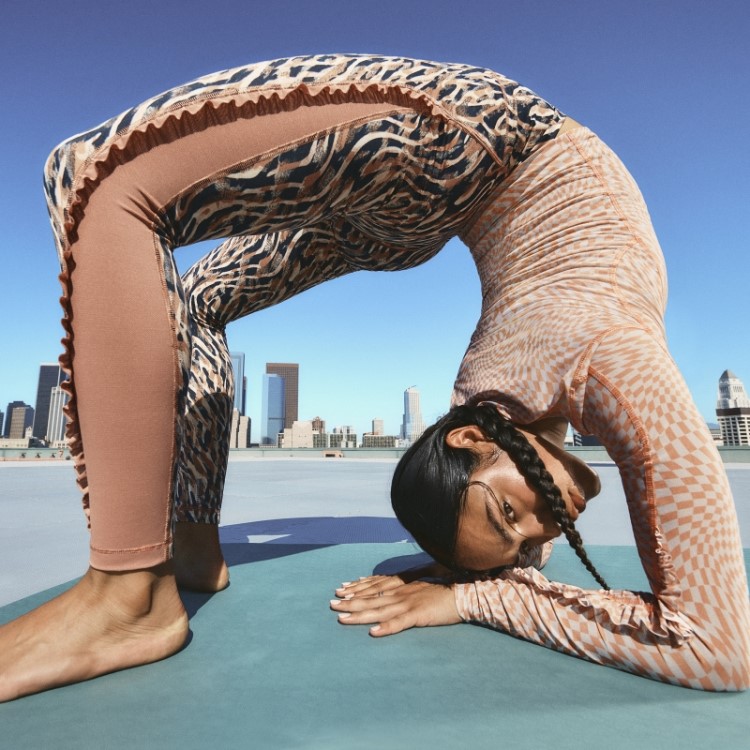 Legging 7/8 Adidas Ecru Tint Yoga Studio Clash Print