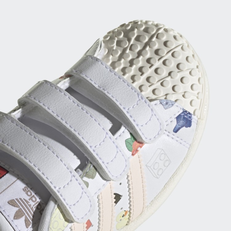 Sapatos Brancos Adidas Superstar X Lego Fashion