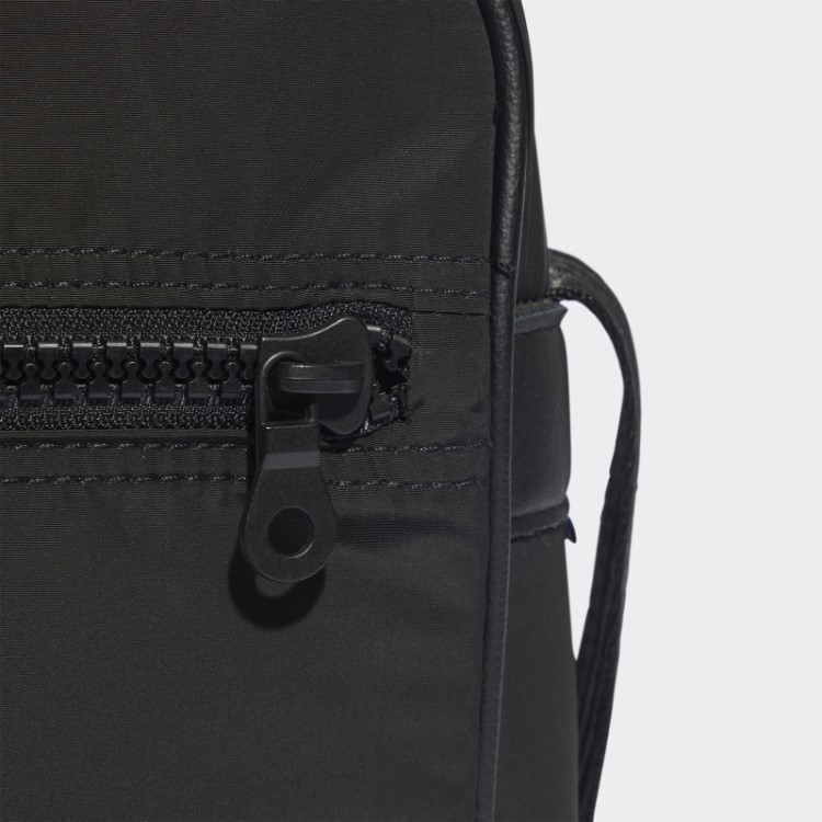 Bolsa Aeronáutica Versão Azul Preta Adidas