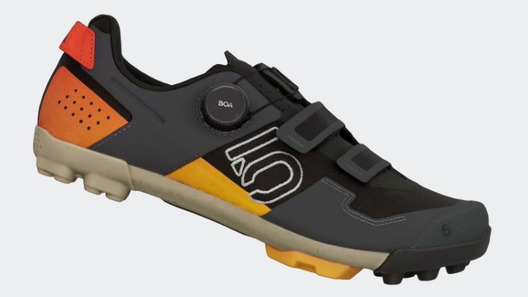 Tênis Preto Cinco Dez Kestrel Boa Adidas