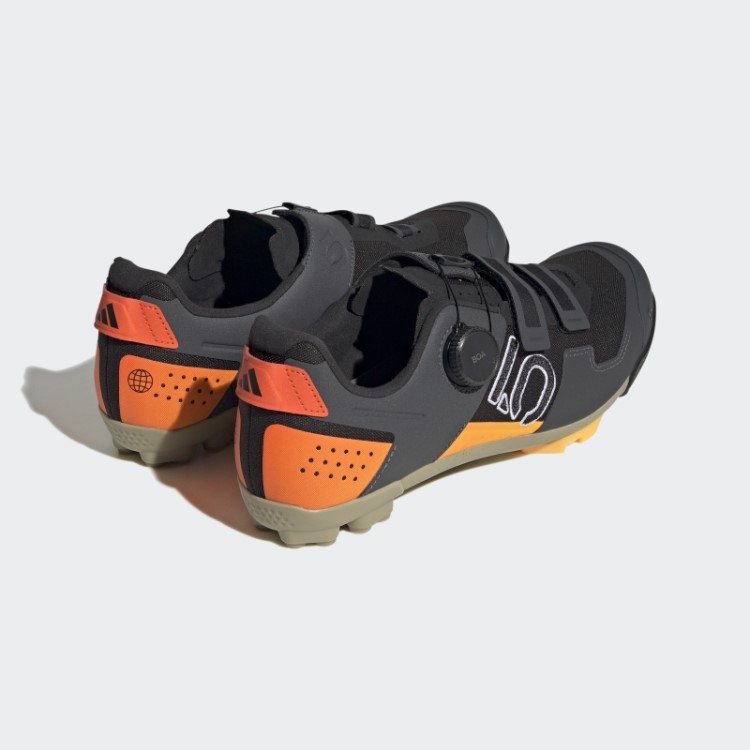Tênis Preto Cinco Dez Kestrel Boa Adidas