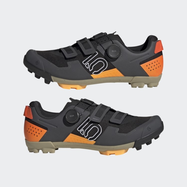 Tênis Preto Cinco Dez Kestrel Boa Adidas
