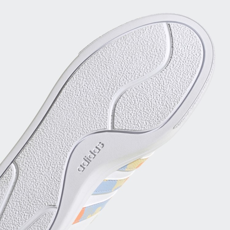 Sapatos De Plataforma De Quadra Adidas Brancos
