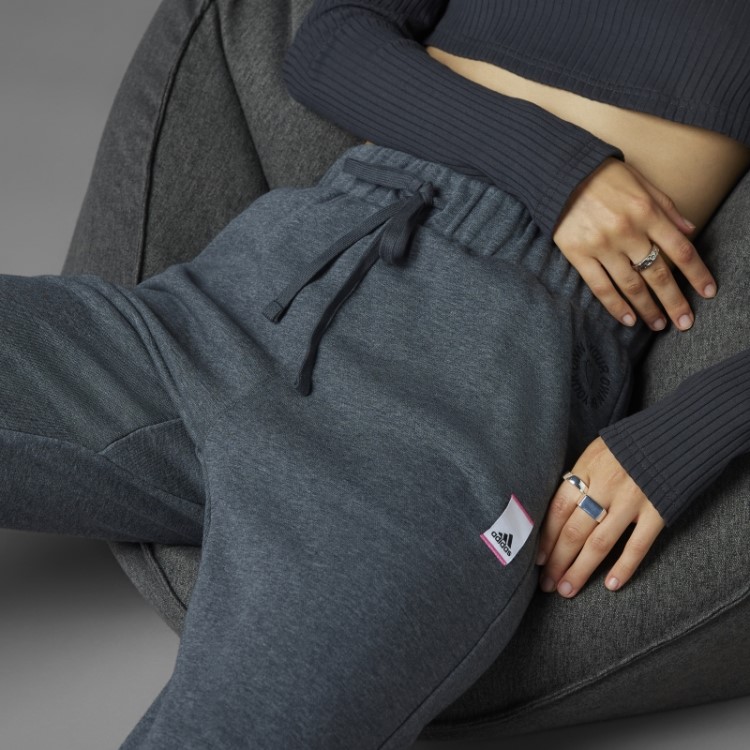 Calça Jogger Dia Dos Namorados Cinza Escuro Heather Da Adidas