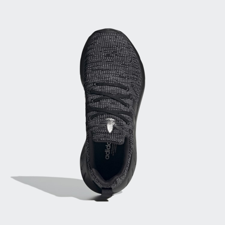Tênis Branco Fashion Adidas Swift Run 22
