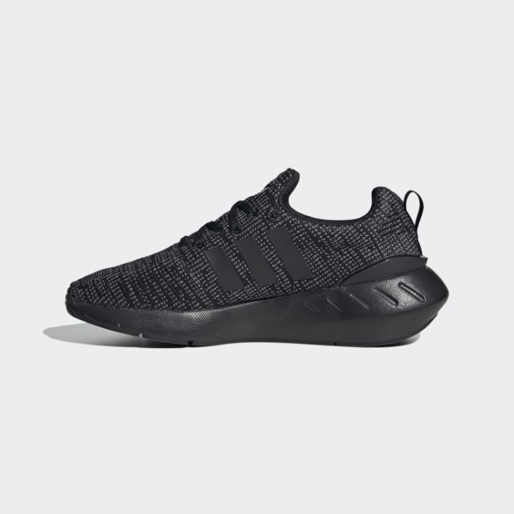 Tênis Branco Fashion Adidas Swift Run 22