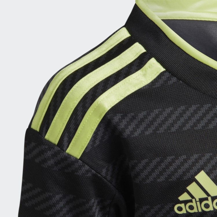 Terceiro Mini Kit Adidas Real Madrid 22/23 Preto