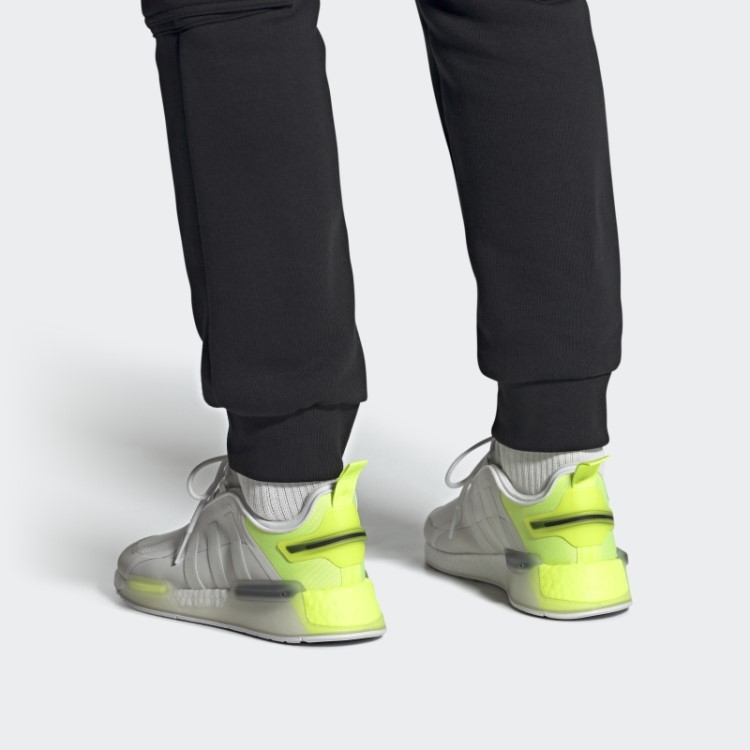 Sapatos Brancos Adidas Nmd-r1 V3